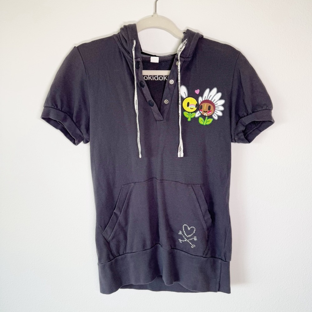 Vintage Tokidoki‎ Hoodie Loves Me Daisies Rainbow Pullover Short Sleeve Medium